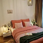 Beatrice Old Town With 1 Free Private Parking Apartment Kosice